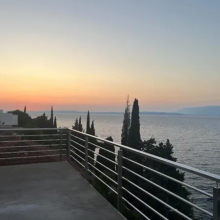 Apartment Mira